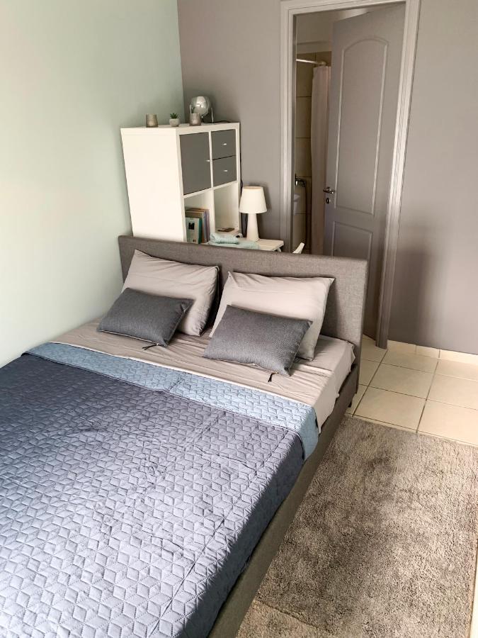 Confidential Apartment, Prime Location Athena Bagian luar foto