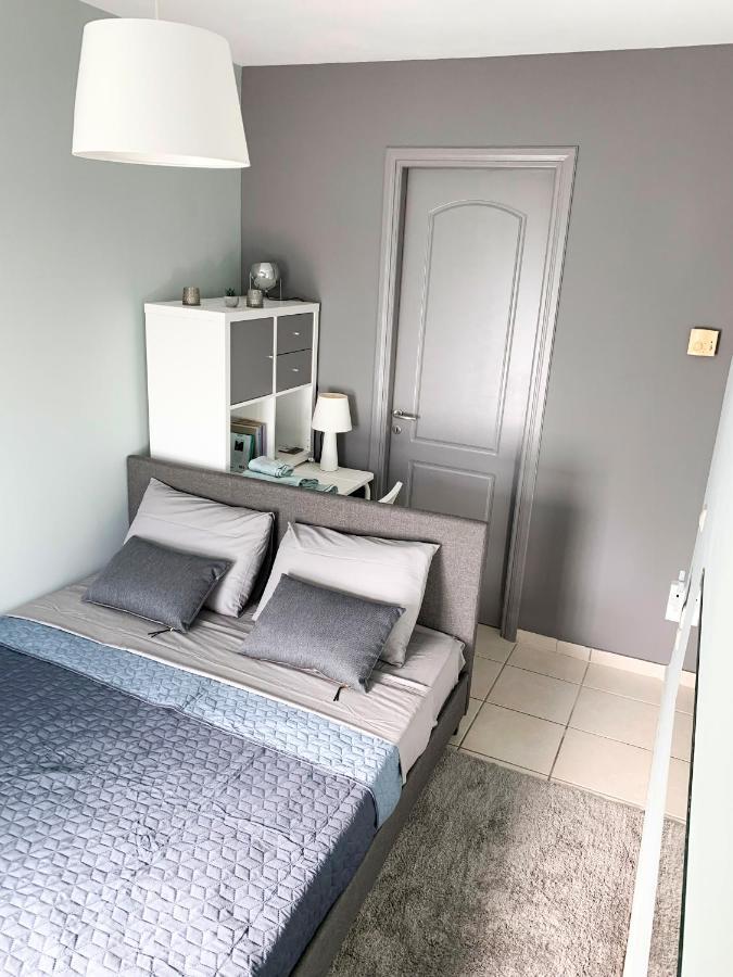 Confidential Apartment, Prime Location Athena Bagian luar foto