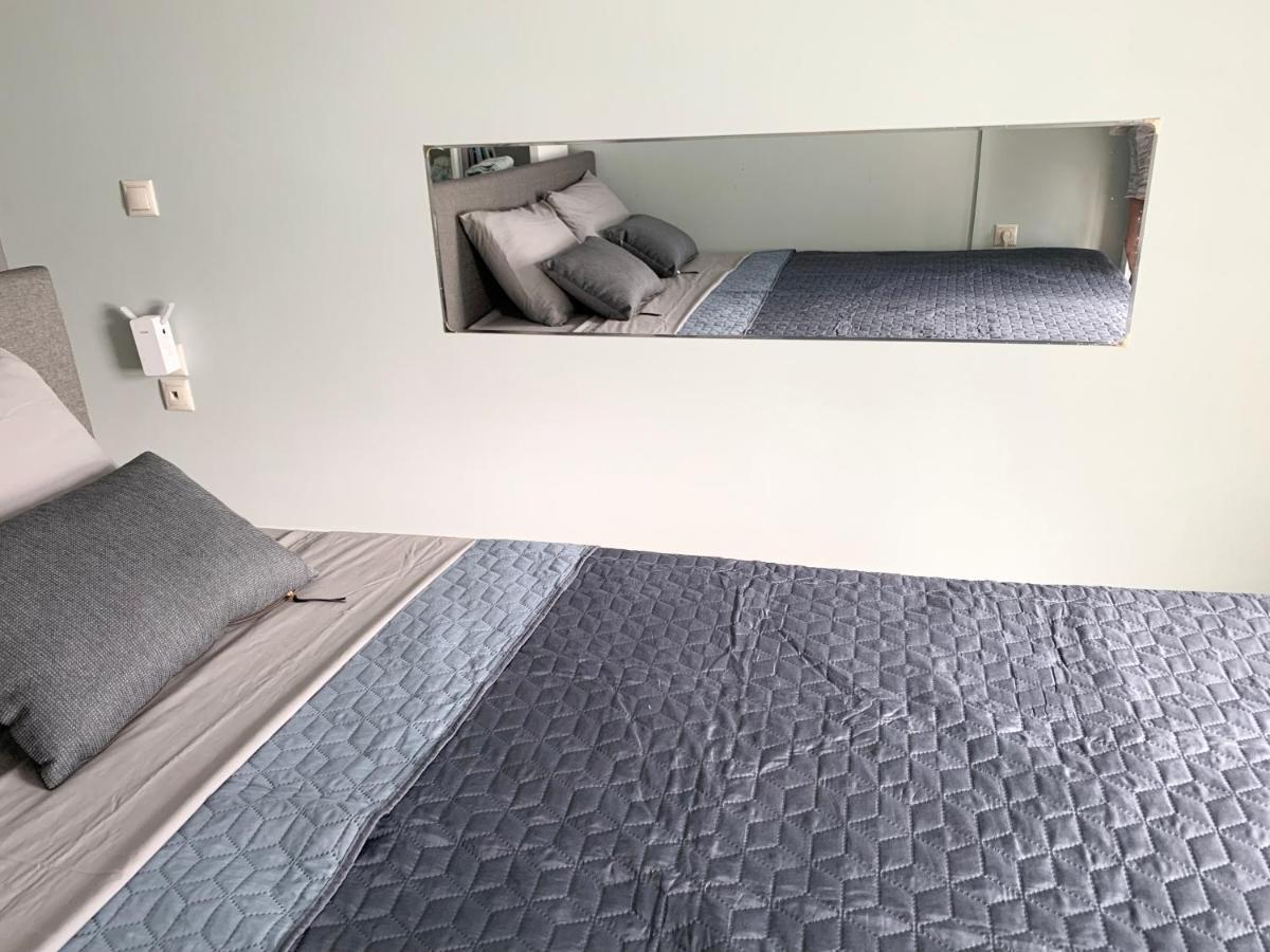 Confidential Apartment, Prime Location Athena Bagian luar foto