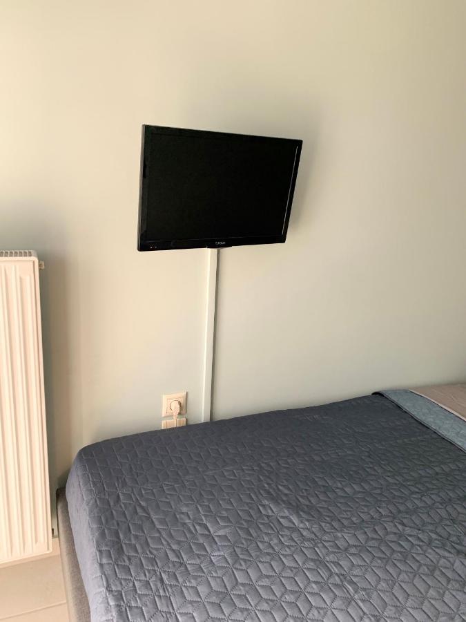 Confidential Apartment, Prime Location Athena Bagian luar foto